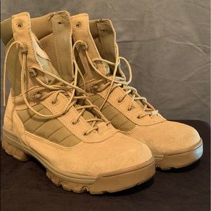 Come and get em. Military style boots!
